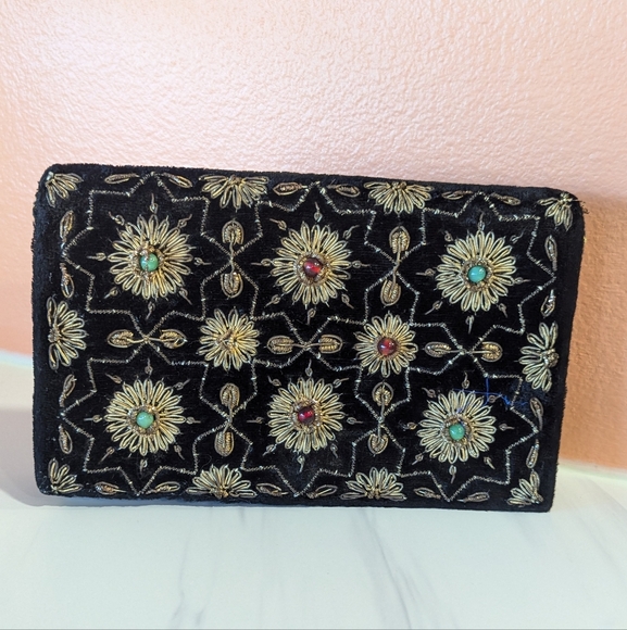 Vintage 70s Velvet Embroidered Handbag Gypsy Hippie Flap Shoulder Bag Clutch - Picture 2 of 15